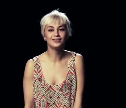 Ces Femmes Essayent de Chanter Pendant.. Un O***sme !!!