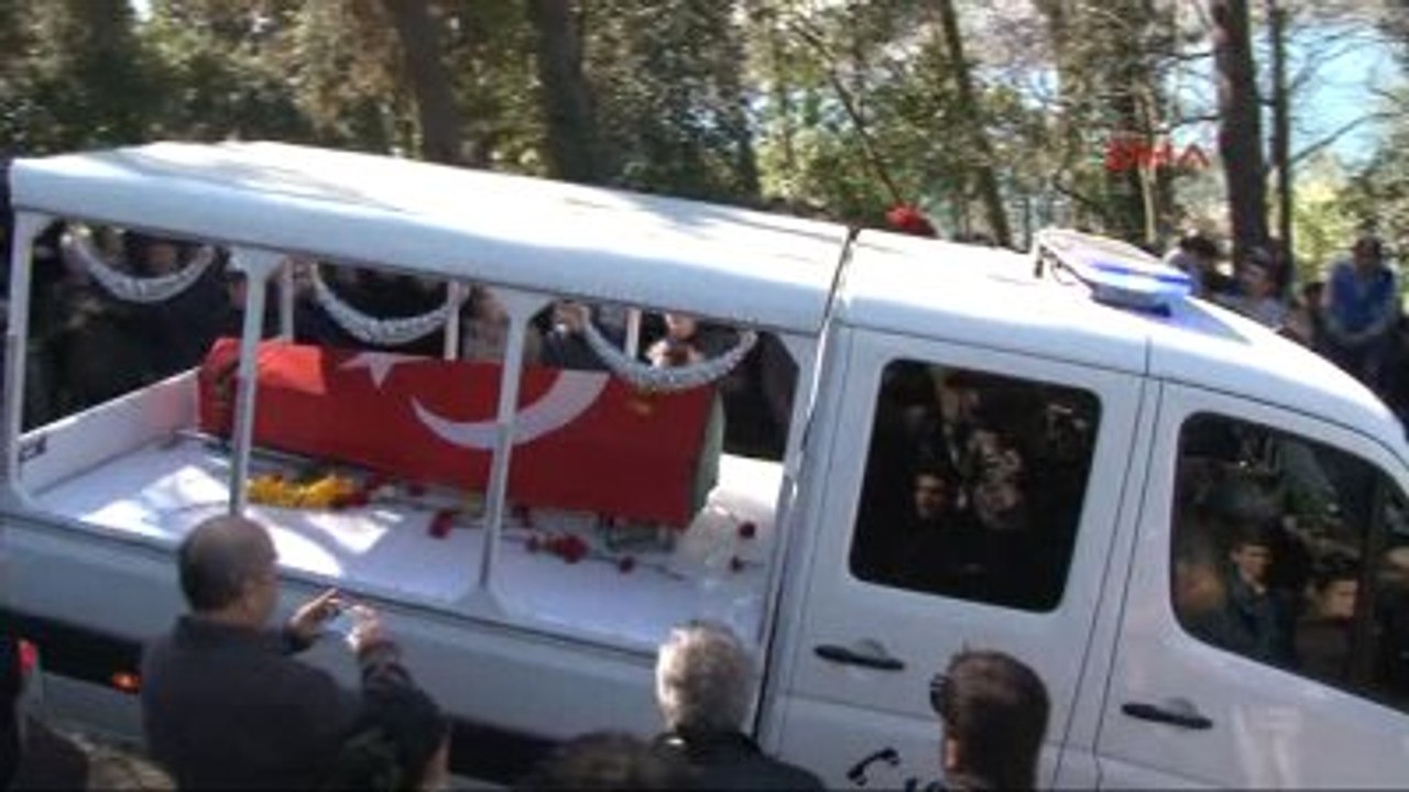 Kayahan Vasiyet Ettiği Yere Gömüldü