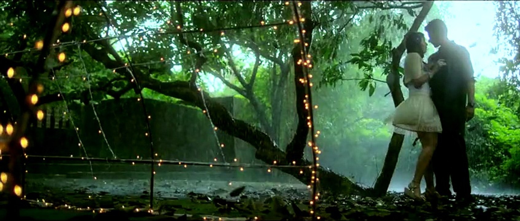 Saanson_Ko_HD_Video_Song_-_Arijit_Singh_-_Zid_[2014]