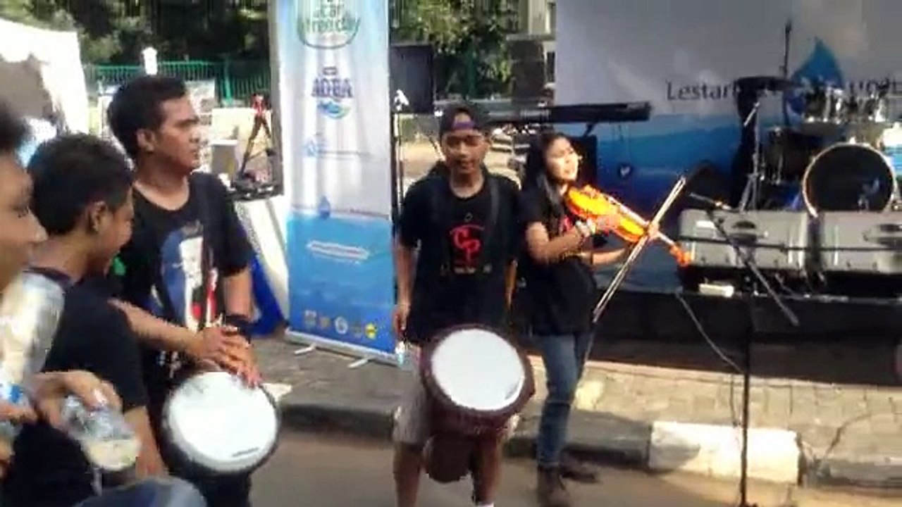 Perfom CFD JKT with Metro TV & Aqua 29 Maret 2015 - Part 2