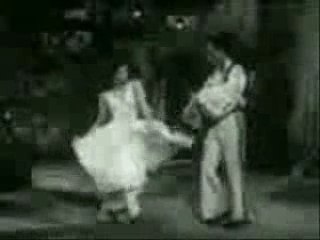 She Loves Me Now - The Cracks 🎶