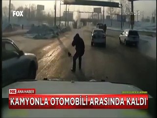Yol ortasında kaza tutanağı tutan vatandaşı kamyonuyla böyle sıkıştırdı