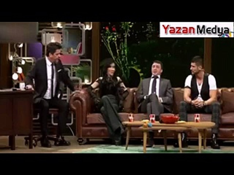 Şota'dan Hande Yener'e Şok Hareket!