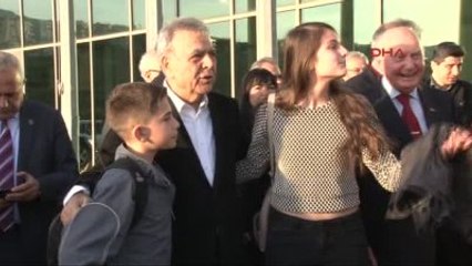 Buz Hokeyi'nde Görkemli Açılış