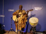 Day Wendo chante LE GORILLE . Brassens Africaine version