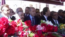 Erdoğan, Kayahan'ın Ailesine Başsağlığı Diledi