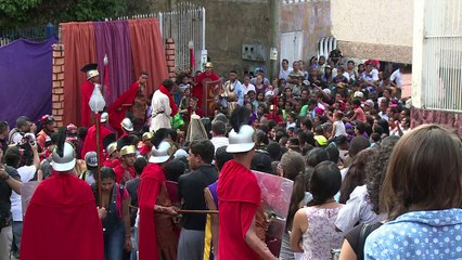 Cristo crucificado en favela de Caracas