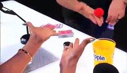 shut up!!!! this guy is an amazing magician