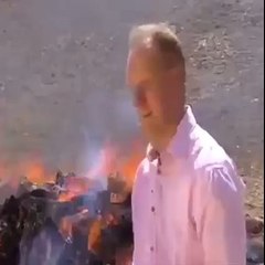 مذيع من وراء أكبر كومة  محروقة من المخدرات  تفرج شجرالو