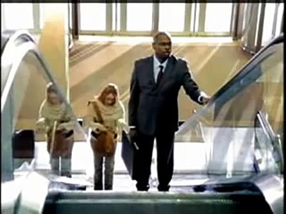 Escalator Problem (Funny) video Dailymotion