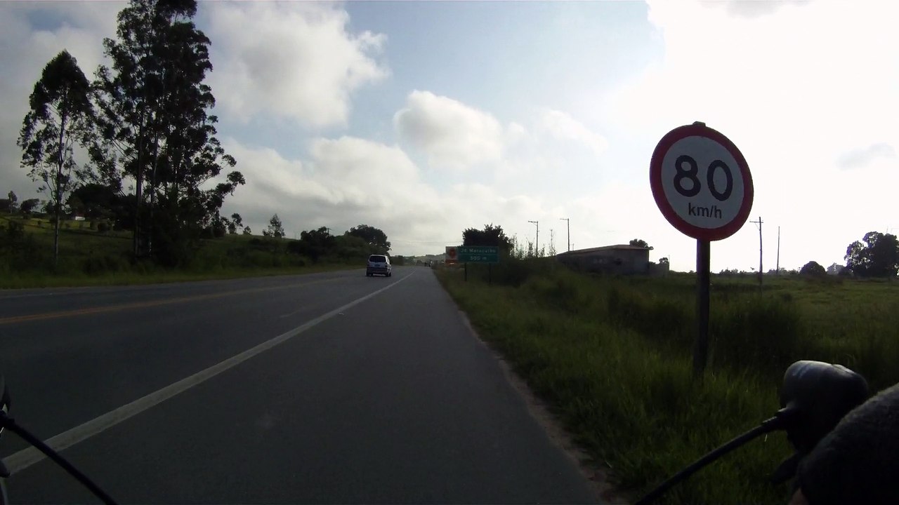 140 km, pedal, speed, triátlon, treino Ironman 2015, longão, 140 k, Marcelo Ambrogi e Fernando Cembranelli, corrida, giro rotacional, Taubaté, SP, Brasil, (31)