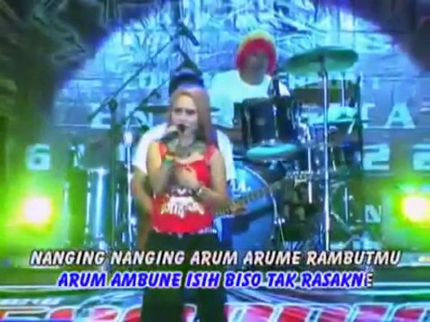 Eny Sagita - Simpang Lima Ninggal Janji - Dangdut New Scorpio Reggae Jandhut Live Terbaru 2015