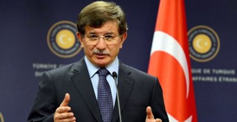 Davutoğlu: Fenerbahçe'ye Yapılan Saldırıyı Şiddetle Kınıyorum