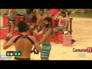 Survivor yarışmacıları birbirine girdi