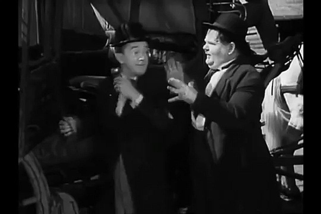 Laurel and Hardy dancing (ORIGINAL)