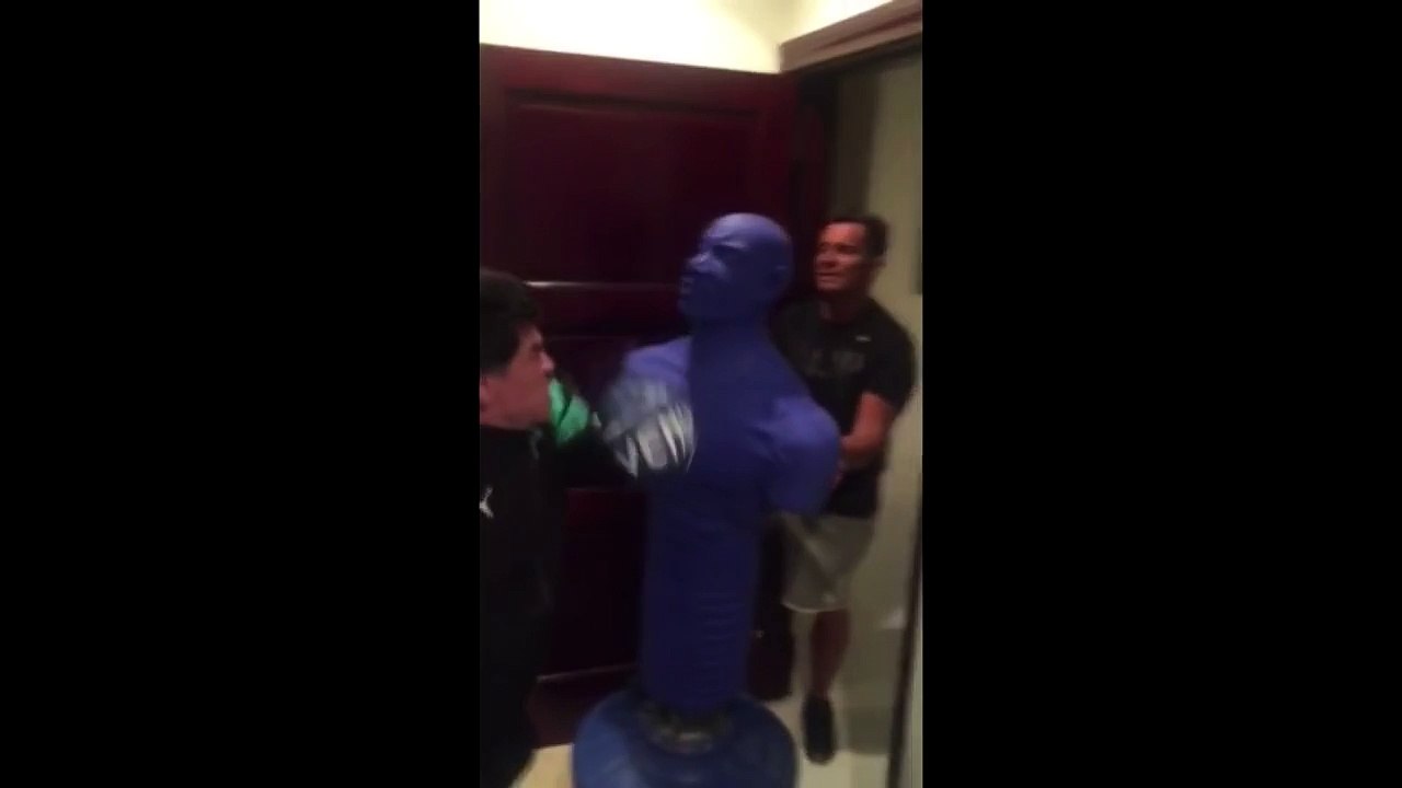 Diego Maradona en mode rocky