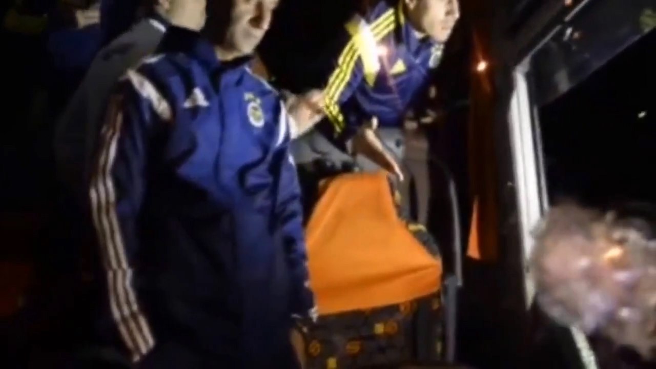 Emre sinirlerine yine hakim olamadı