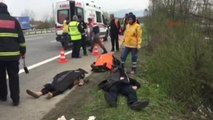 1 Adapazarı Horozlu Mevki Tem Otoyolu?nda Trafik Kazası 4 Ölü 3 Yaralı  
