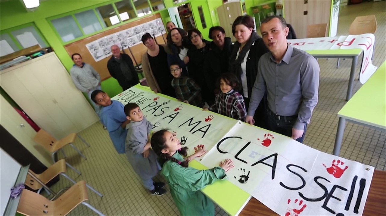 Louvroil: manifestation de parents d'élèves de l'école des longs-Près.