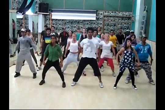 Longinus choreographer of Jai Ho