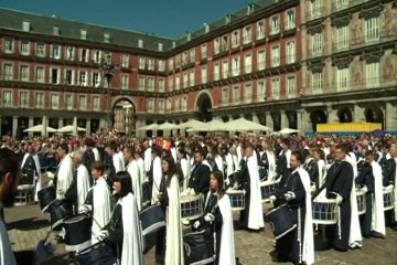 Madrid celebra su tradicional tamborrada