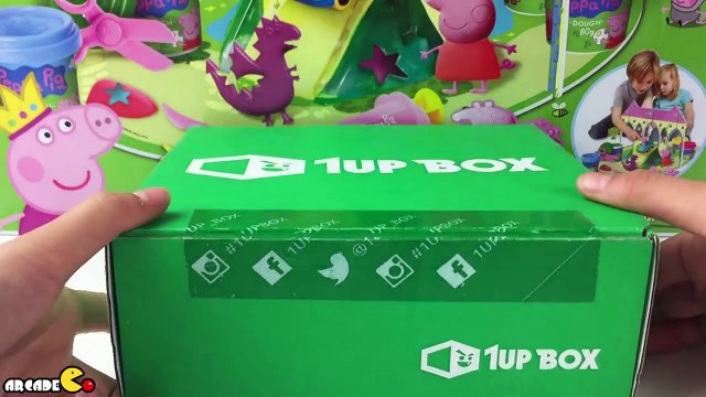 1Up Box March's Theme VILLAIN! Exclusive T-Shirt Pocket Pop! Keychain DC Comics - Harley Quinn