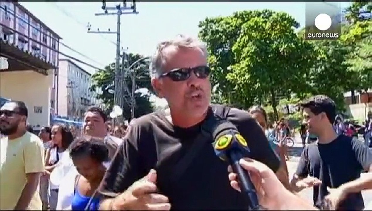 Segundo día de protestas en una favela de Brasil por la muerte de un niño