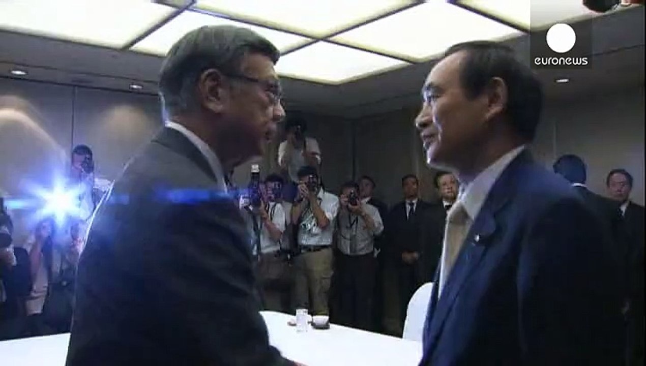 اليابان: رئيس الحكومة يحاول إقناع حاكم أوكيناوا لقبول إنشاء قاعدة عسكرية أمريكية