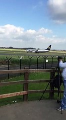 Ryanair Line Landing manchester airport 5th april 2015