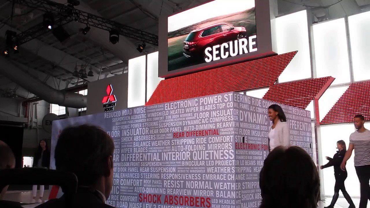 NYC Auto Show -- 2016 Mitsubishi Outlander Reveal --Bob Giles NewCarNews.TV
