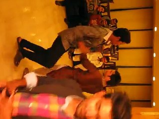 tere liye signal tor tar k aya dili wali girl frnd chor char k