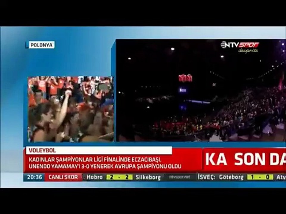 Eczacıbaşı Vitralı voleybolcular Demba Ba bestesiyle sevindi