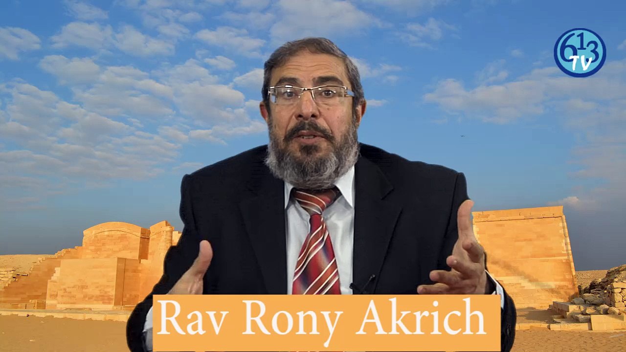 Rony .Akrich  "Pessah-QUE CELUI QUI A FAIM, VIENNE ET MANGE A NOTRE TABLE!!"