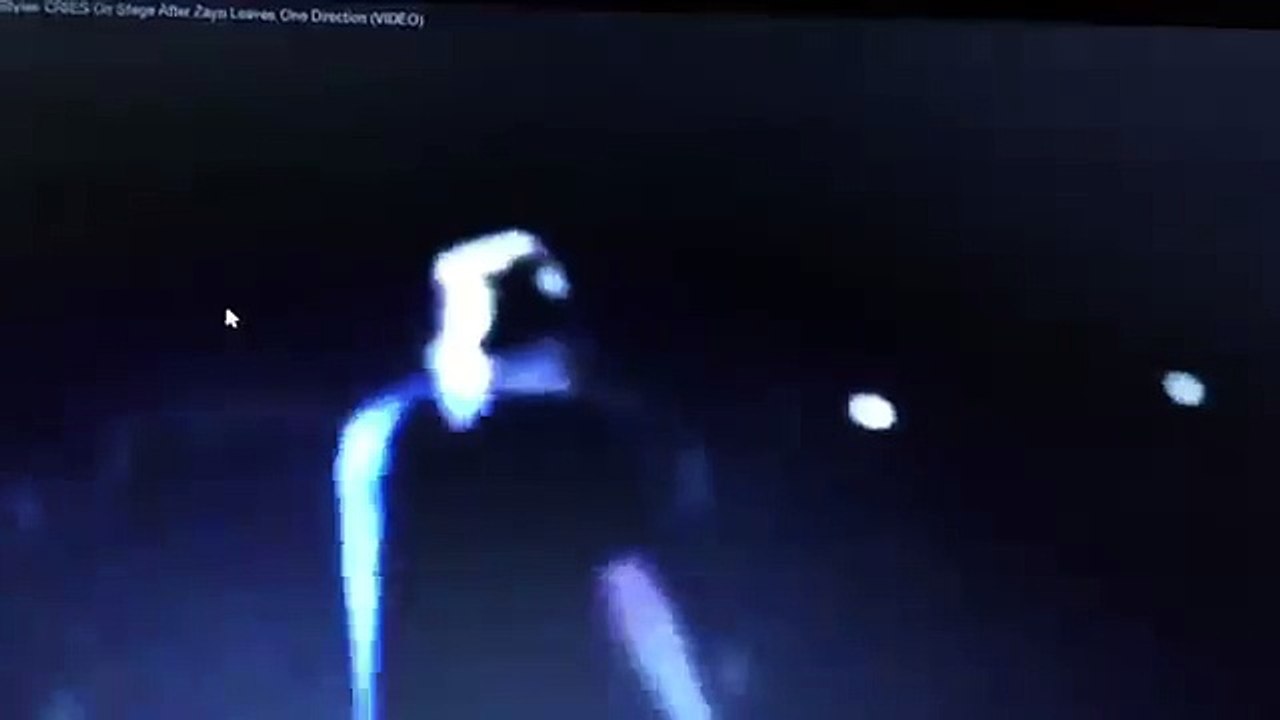 Harry Styles CRIES On Stage After Zayn Malik Leaves One Direction - Harry Styles