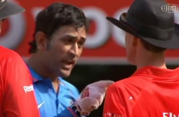 Mahendra singh Dhoni fight with Third Umpire Wrong Decision
