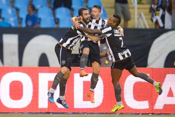 Botafogo mostra poder de recuperação e vira sobre o Madureira
