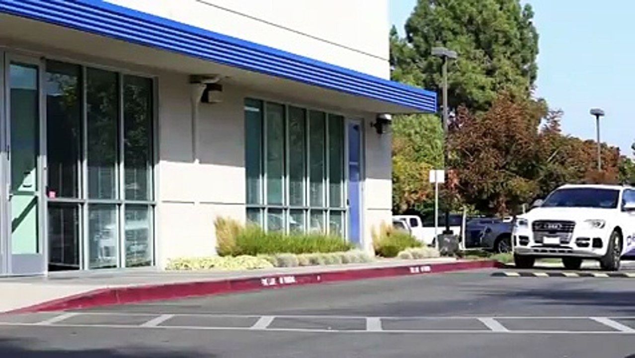 Delphi's Automated Driving Vehicle - coche en movimiento