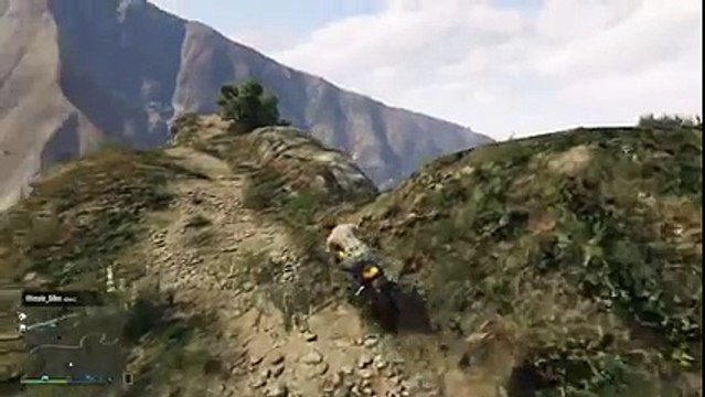 GTA V : Ce Motard Effectue le Saut de la Mort avec sa Moto