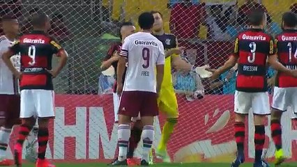 Video herunterladen: Flamengo 3 x 0 Fluminense - Melhores Momentos e Gols - Campeonato Carioca 05/04/2015