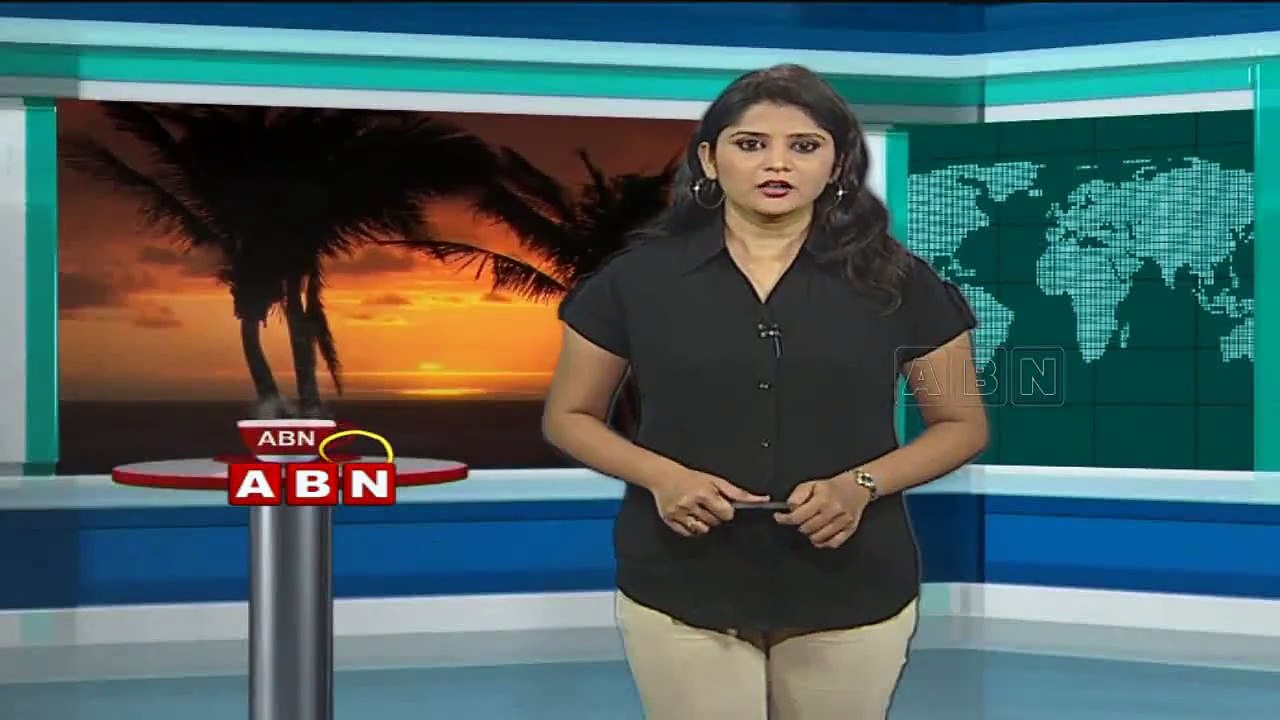 International Pillow Fight Day celebrated in Athens (06-04-2015)