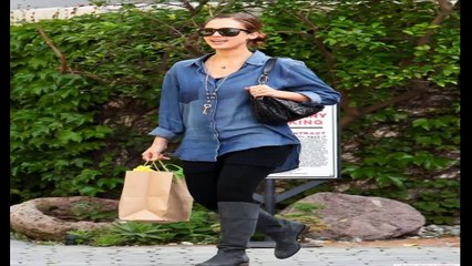 Pregnant Jessica Alba Shows Off Baby Bump in Denim Shirt Full HD Video