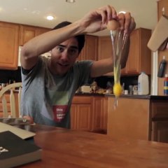 قشر عظمة يطلع فلوس... عجيب جدا