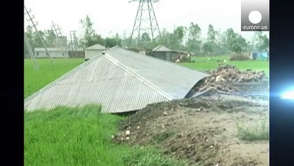مقتل 24 شخصا جراء عاصفة في بنغلادش