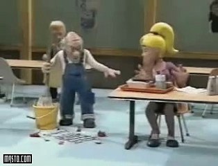 Celebrity Deathmatch Gwyneth Paltrow vs Winona Ryder
