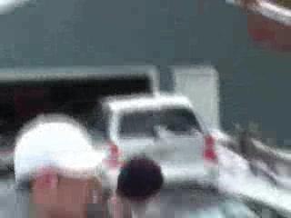 Regis depanne un pote