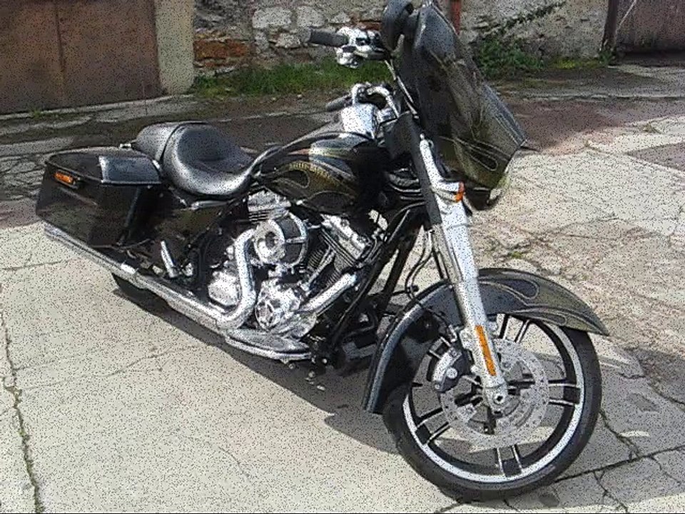 Street glide mars 2015