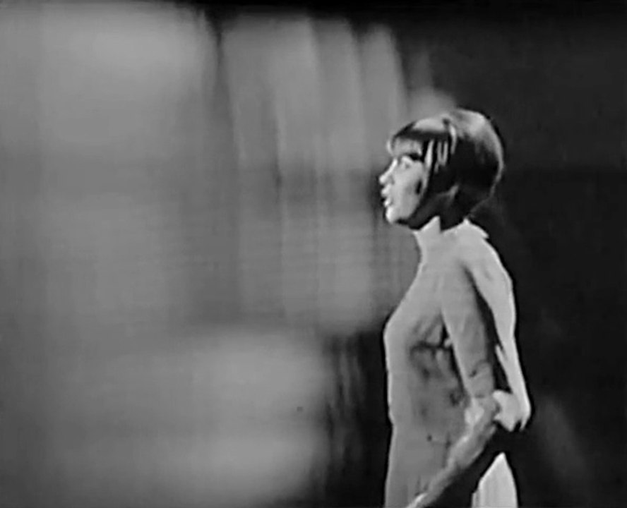 Mireille Mathieu - Qu'Elle Est Belle (1966)