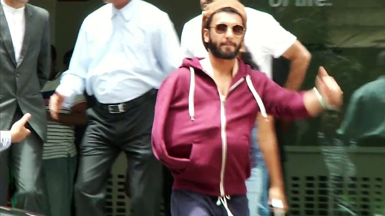 Ranveer Singh back home after surgery