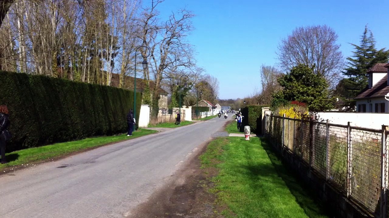 Arrivée UFO1 Andrezel (77) 2015