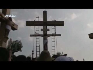 Los mexicanos rememoran la crucifixión de Jesucristo en Iztapalapa con veneración